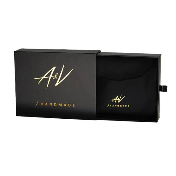 Handmade Shark Leather Wallet – Minimalist Look with Ocean Blue Color - Picture 6 of 6